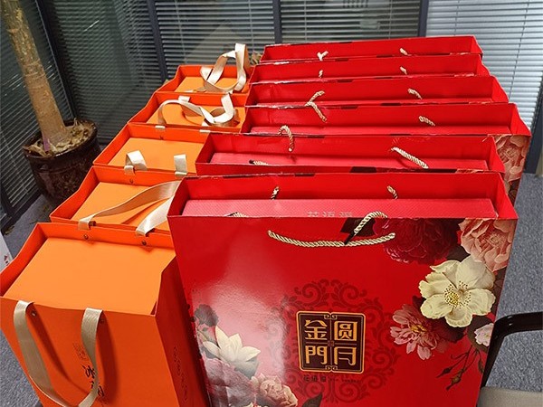 盛军编织袋厂中秋节给客户送祝福